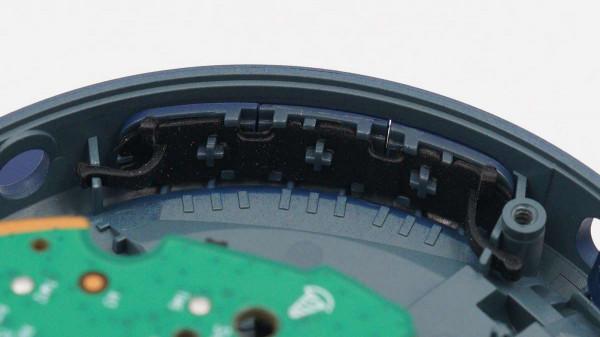 JBL LIVE660NC頭戴式降噪耳機拆解報告：恆玄BES2300YP藍芽音訊SoC