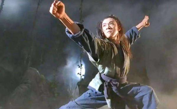 倚天屠龍記變“群魔亂舞”，林峰主演被嘲毀童年，古天樂燙頭演爹