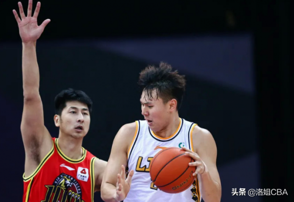 CBA三訊息:廣廈瘋狂遇陪練,林書豪即將註冊,陶漢林崴腳仍出戰 CBA三訊息:廣廈瘋狂遇陪練,林書豪即將註冊,陶漢林崴腳仍出戰