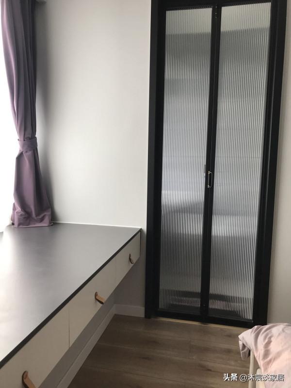 拆牆挪位後,她讓小家實現“大橫廳”,採光好,動線流暢,好舒服 拆牆挪位後,她讓小家實現“大橫廳”,採光好,動線流暢,好舒服