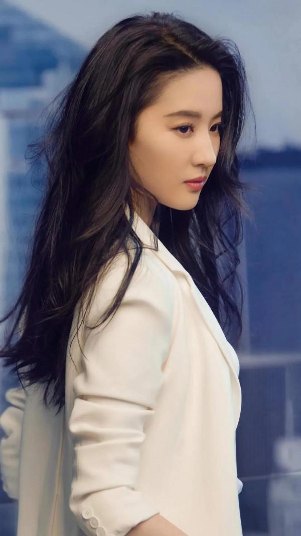 神仙姐姐劉亦菲穿紅衣服漂亮,還是穿白衣服漂亮? 神仙姐姐劉亦菲穿紅衣服漂亮,還是穿白衣服漂亮?