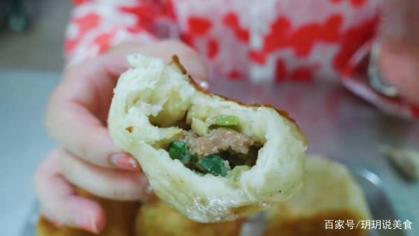 山東大叔30年只賣一種小吃，1.5元一個皮脆餡大，日賣上萬沒問題