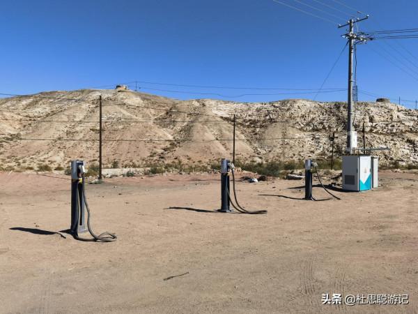 漢EV自駕新疆之旅結束,準備從星星峽離疆,最後一次在新疆充電 漢EV自駕新疆之旅結束,準備從星星峽離疆,最後一次在新疆充電