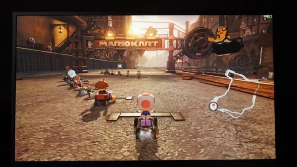 獨特的設計與取捨 - EiMiO內建電池便攜顯示器 M15B