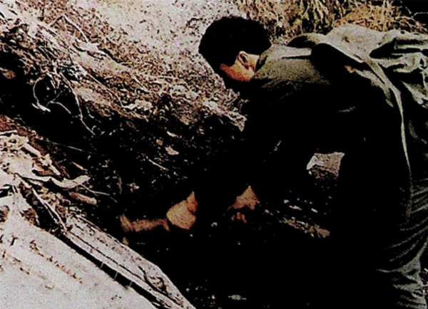 廣西藥農進山迷路，意外發現美軍52年前機密，美總統親自寫通道謝