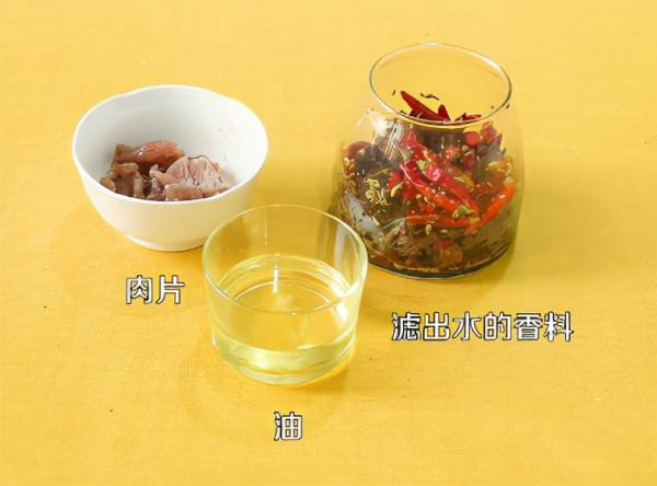 饃香味濃,回味無窮。肉夾饃這鮮香滋味 饃香味濃,回味無窮。肉夾饃這鮮香滋味