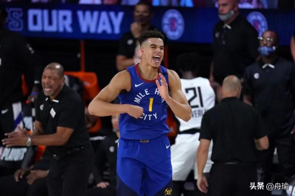 NBA早報：斯特恩曾威脅甜瓜，歷史最佳陣容出爐，奧胖調侃巴克利