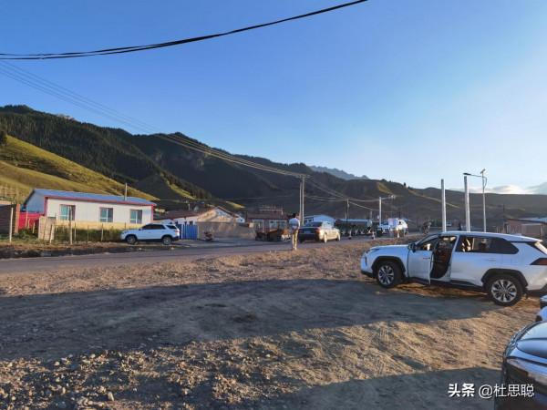 漢EV自駕新疆，在冰溝和計程車駐車做飯，越聊他們越想換電動車