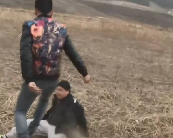 “變形計小魔王”王晨正：爺爺去世後，不遠萬里奔喪悼念