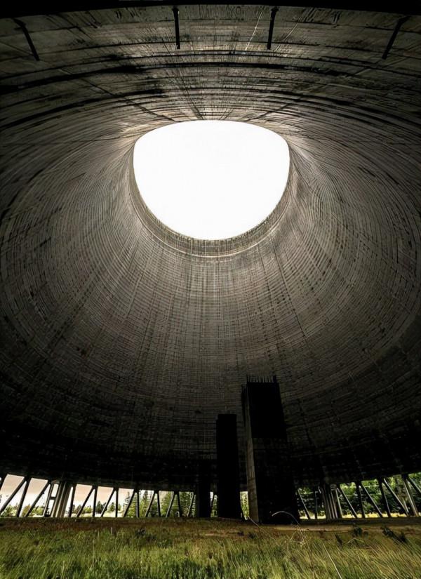 喬新生：搞破壞美國在行，搞建設美國不行