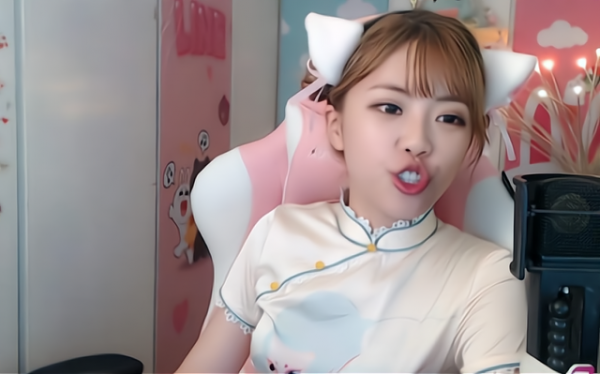 周淑怡竟要cos金克斯語音?英雄聯盟x騰訊地圖,進擊 周淑怡竟要cos金克斯語音?英雄聯盟x騰訊地圖,進擊