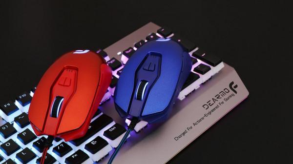 紅藍CP，遊戲滑鼠變跑車，會飆車的迪摩F18