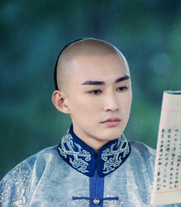 吳三桂臨死前,希望保全了自己的後代子孫,他做了什麼特別安排? 吳三桂臨死前,希望保全了自己的後代子孫,他做了什麼特別安排?