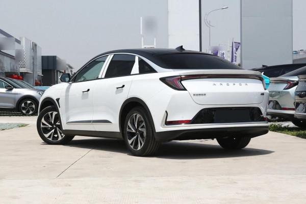 29.19萬,配L3級自動駕駛,708km續航,實拍極狐阿爾法S 29.19萬,配L3級自動駕駛,708km續航,實拍極狐阿爾法S