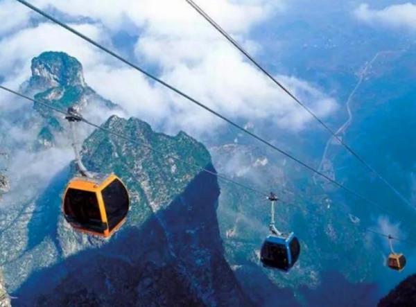 中國最牛的高山索道，從鬧市直接到山頂，見證絕美“公路奇觀”