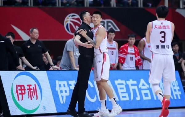 楊鳴學聰明瞭！引進全能魔獸專打廣東軟肋 杜鋒十分依賴一悍將發揮