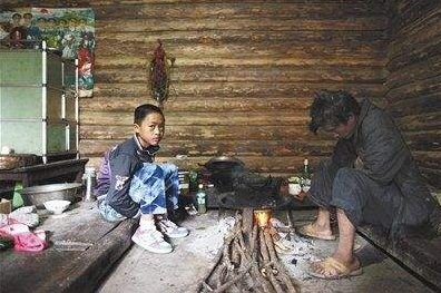 山東一位道長堅信龍真實存在，並上山尋龍16年，至今仍在山上堅持