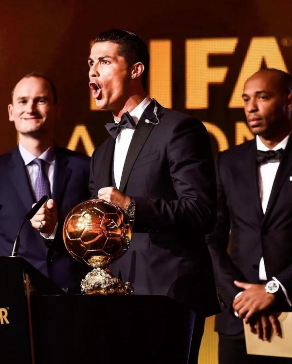 近十年金球獎前三名 2013年C羅金球獎有爭議？莫德里奇的水分大？