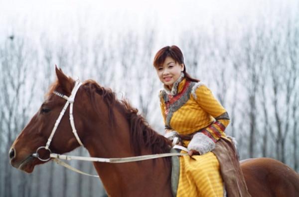 憑《山路十八彎》爆火的李瓊，到底是誰毀了她的前程？