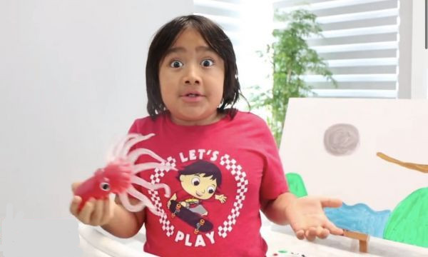 孩子有沒有“賺大錢”的潛質，小時候就能看出端倪，中了偷著樂