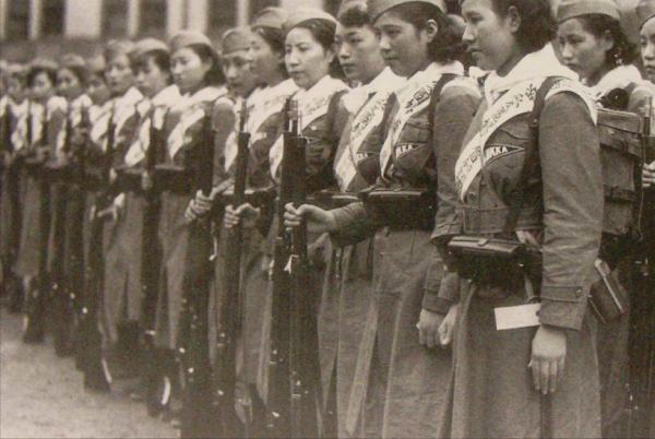 二戰日本女兵多可憐?年齡最小14歲,一人照顧上千人,武器是竹槍 二戰日本女兵多可憐?年齡最小14歲,一人照顧上千人,武器是竹槍