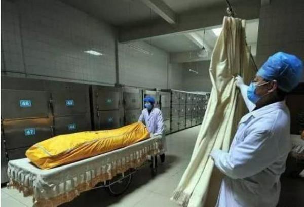 日本陷入“多死社會”,5100座火葬場人滿為患,遺體都住起旅館? 日本陷入“多死社會”,5100座火葬場人滿為患,遺體都住起旅館?