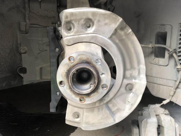 寶馬五系F18 制動升級 提升更高的制動效率效能 寶馬五系F18 制動升級 提升更高的制動效率效能