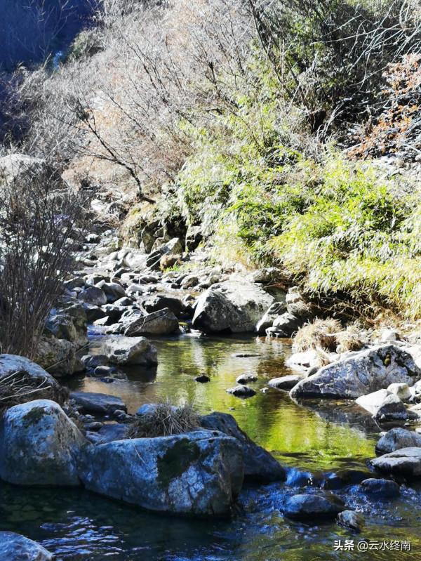 這恐怕是秦嶺北麓儲存最多的棧道遺蹟了，經過大水，不知路況如何