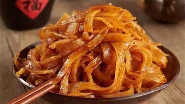 陝西特色小吃擀麵皮，配方技巧詳細告訴你，比涼皮更Q彈筋道