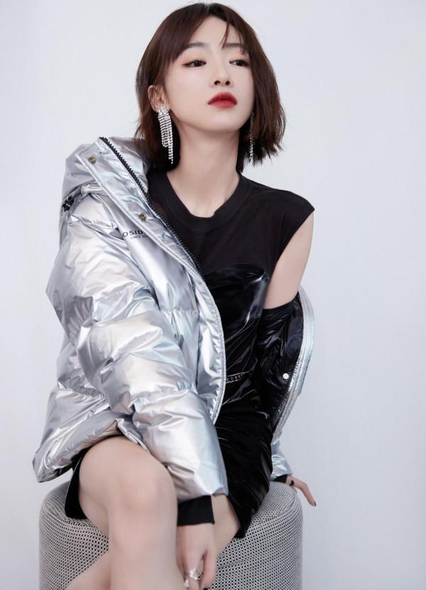 377號“女神”吳謹言