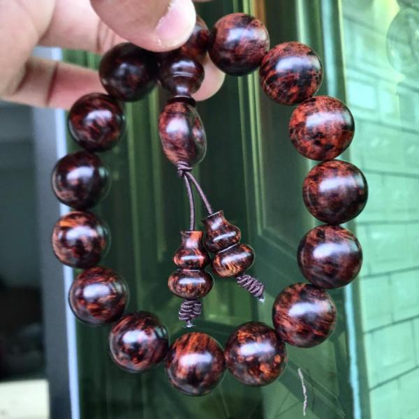 手串-芝麻點海黃1.5 手串-芝麻點海黃1.5