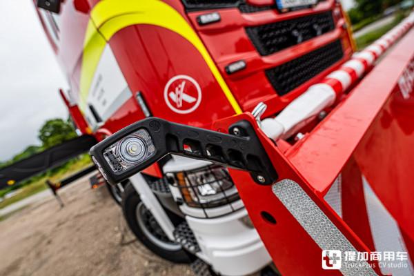 用於救援火車的卡車，8X8驅動，帶您好好看看這輛斯堪尼亞破障車