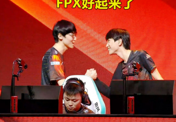 深度：德杯八強名額確定，OMG和UP爆冷出線，IG或成最大黑馬？