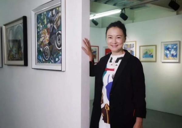 曾春晚“驚豔”全國，後又悄悄“消失”12位主持人，今有人成網紅