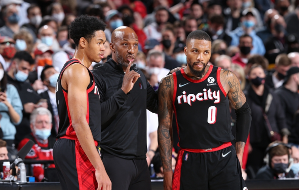 3分4中0,被貶出首發!離開哈登後,你一步步走向平庸 3分4中0,被貶出首發!離開哈登後,你一步步走向平庸