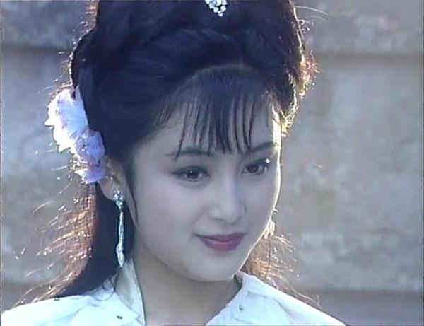 內地第一美人陳紅，年輕時究竟有多美？巔峰期曾豔壓10位頂級美人