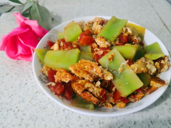 炒鵝蛋,多加這兩步,去腥提味,配上青筍一起炒,月子餐,亦美味 炒鵝蛋,多加這兩步,去腥提味,配上青筍一起炒,月子餐,亦美味