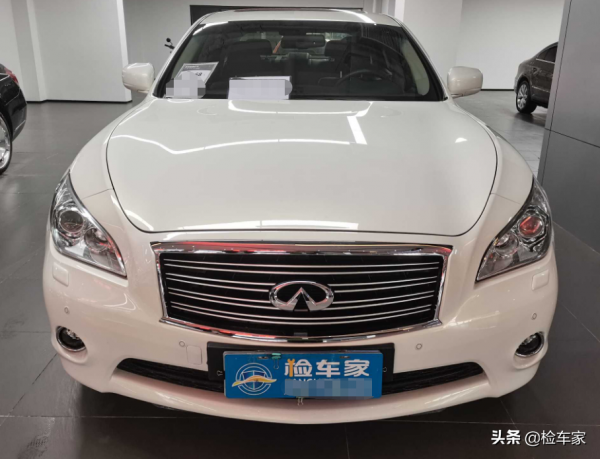 賣掉帕薩特,18萬買輛15年的英菲尼迪Q70L,這錢花得值嗎? 賣掉帕薩特,18萬買輛15年的英菲尼迪Q70L,這錢花得值嗎?