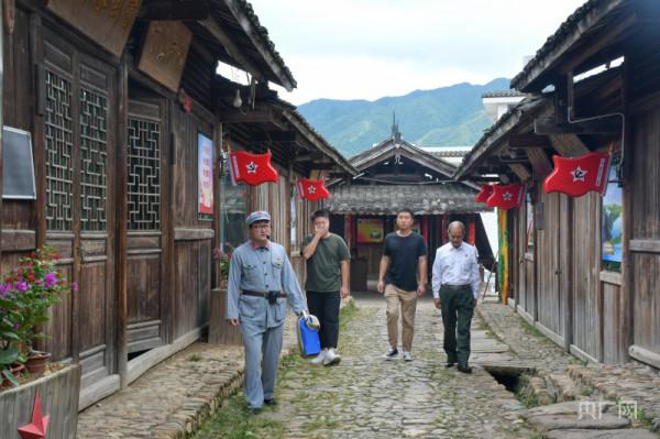 長征路上新青年丨“長征第一村”的黨史領學人:讓紅色故事“有味道、接地氣” 長征路上新青年丨“長征第一村”的黨史領學人:讓紅色故事“有味道、接地氣”