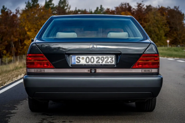 過百年曆史的豪車，賓士S級圖鑑