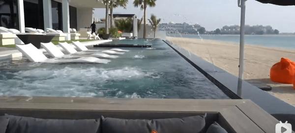 迪拜小哥甩賣7.7億豪宅 買就送勞斯萊斯和法拉利 迪拜小哥甩賣7.7億豪宅 買就送勞斯萊斯和法拉利