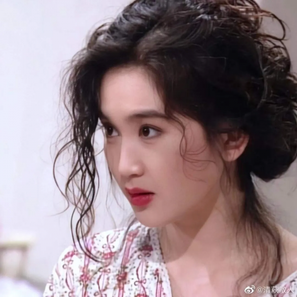 現在的女明星,怎麼越來越“醜”了? 現在的女明星,怎麼越來越“醜”了?