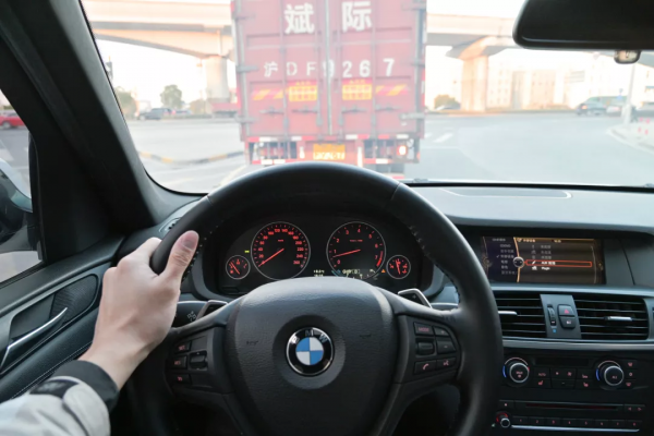 3.0T零百5.7秒，18.8萬買精細修整二手X3，到手即開