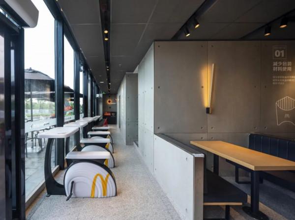 新冠疫情已造成全球旅行自由最大差距;勞斯萊斯首款純電動車2年後交付 | 美通社頭條 新冠疫情已造成全球旅行自由最大差距;勞斯萊斯首款純電動車2年後交付 | 美通社頭條