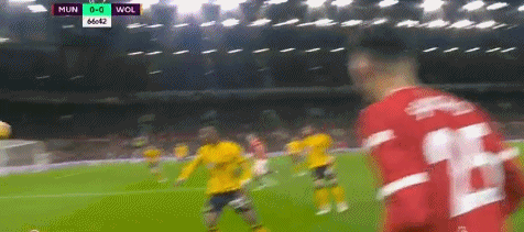 英超-C羅進球無效 曼聯主場0-1狼隊降至第7 朗尼克遭遇執教首敗 英超-C羅進球無效 曼聯主場0-1狼隊降至第7 朗尼克遭遇執教首敗