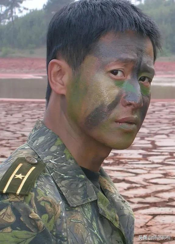 油頭粉面就不要演軍人了!讓這13位男星告訴你,什麼叫軍人形象 油頭粉面就不要演軍人了!讓這13位男星告訴你,什麼叫軍人形象