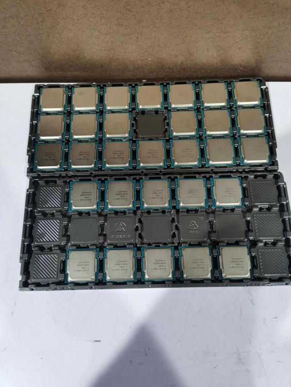 今天有客戶來配了30套電腦