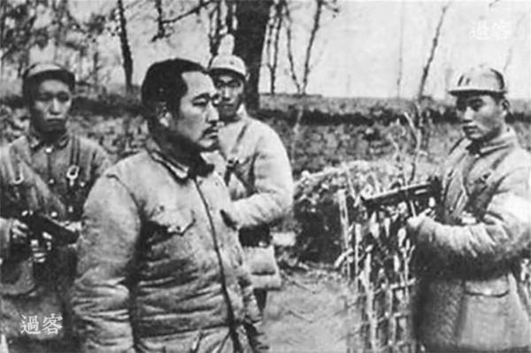 解放軍9名偵察兵喬裝巡邏隊,巧用口令直搗敵巢,活捉國民黨師長 解放軍9名偵察兵喬裝巡邏隊,巧用口令直搗敵巢,活捉國民黨師長