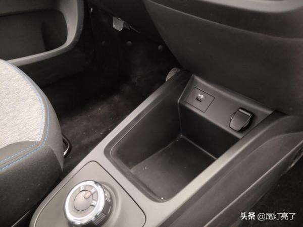 東風新能源EX1到店實拍，5萬塊的通勤電動車，大家覺得怎麼樣