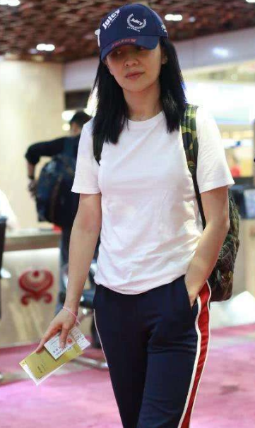 不耐老的3位女星，年輕時貌美如花，一上年紀顏值就老態畢現